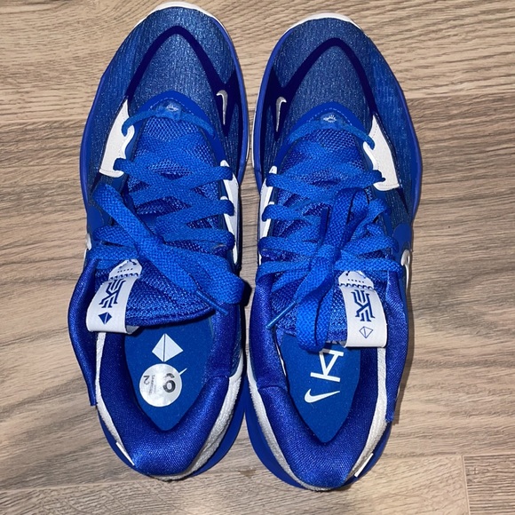 Nike Kyrie Low 5 Game Royal - Picture 5 of 8